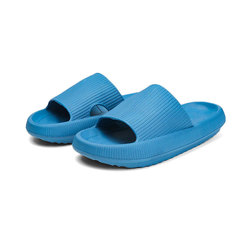 SlipGuard ™ - Slippers men wear